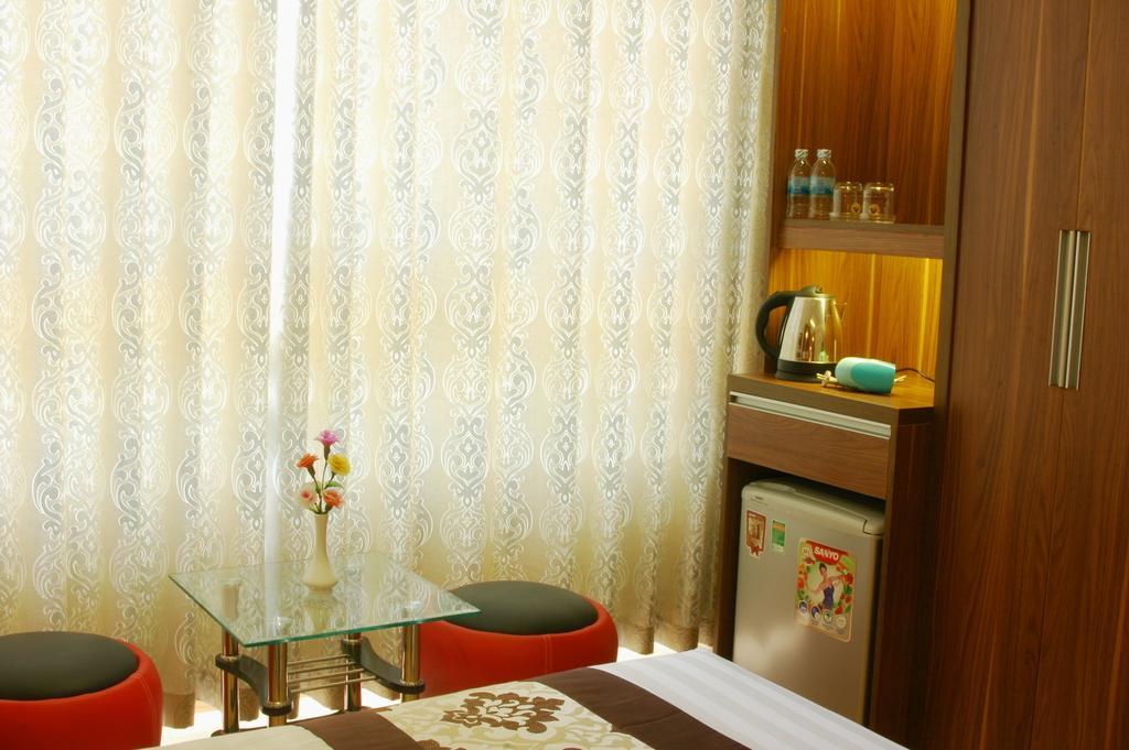 Minh Nhat Hotel Nha Trang Habitación foto