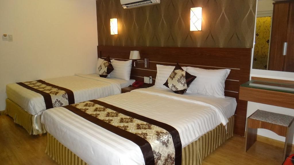 Minh Nhat Hotel Nha Trang Habitación foto